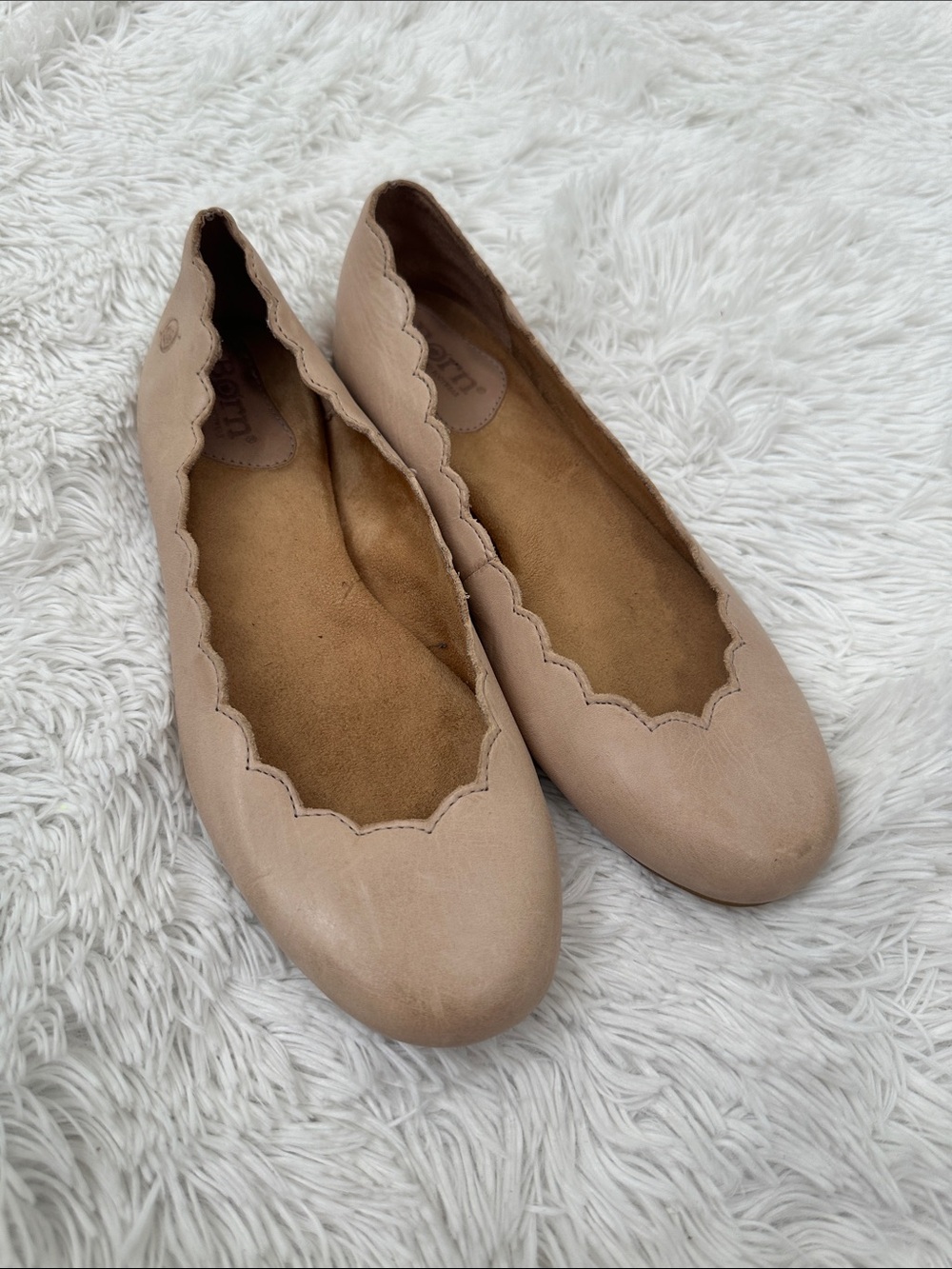 🦊 Born Chloe Lauren Scalloped Leather Ballet Flat